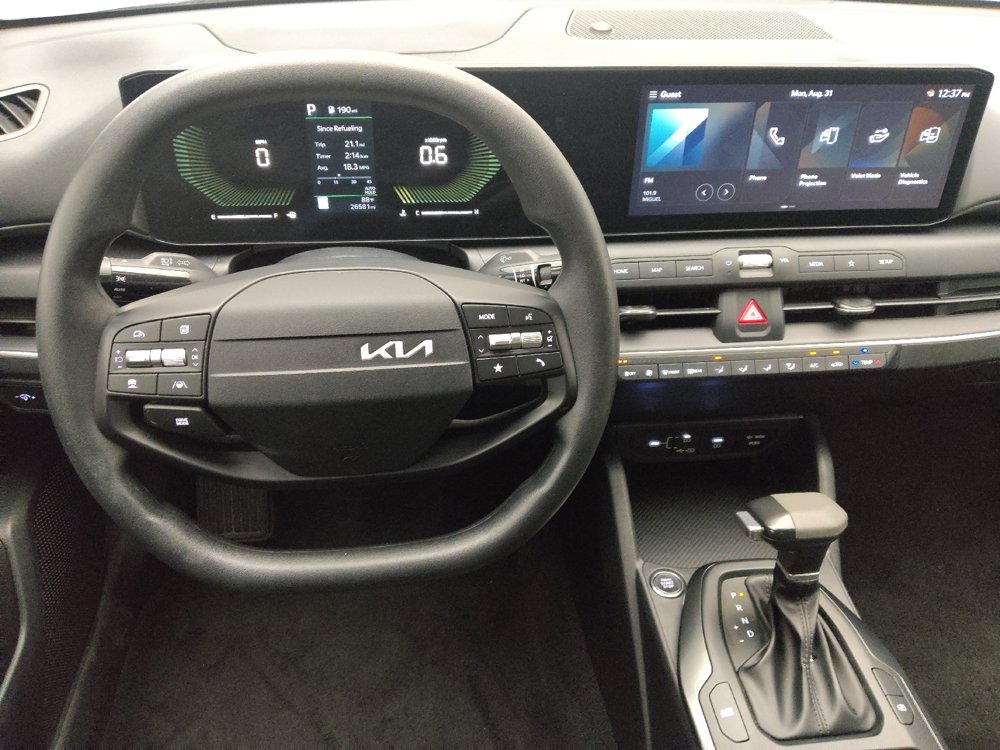 Used 2025 Kia K4 FWD image 22