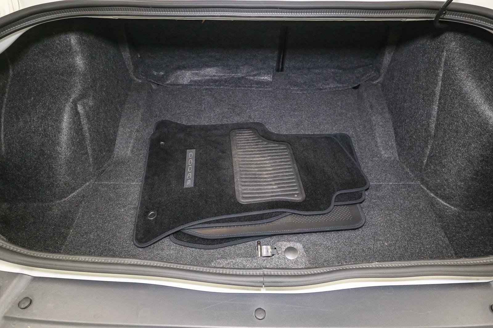 Used 2015 Dodge Challenger R/T Plus image 13