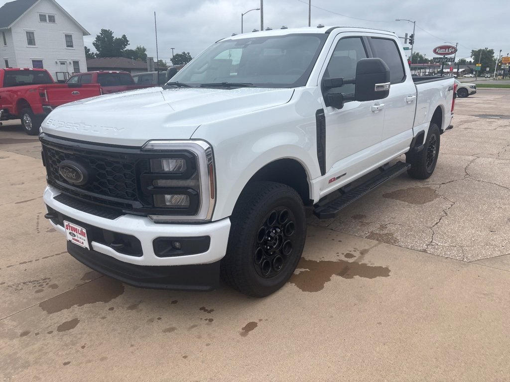 New 2025 Ford F250 Lariat w/ Black Appearance Package image 2