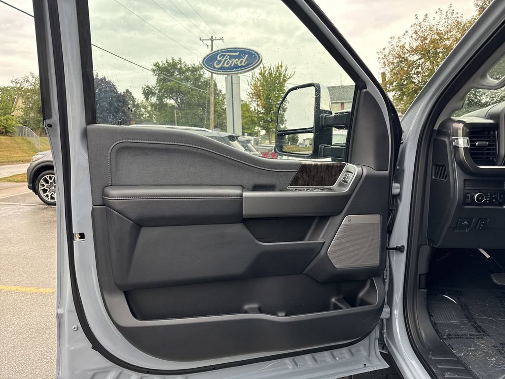 New 2026 Ford F350 Lariat w/ Lariat Ultimate Package image 25