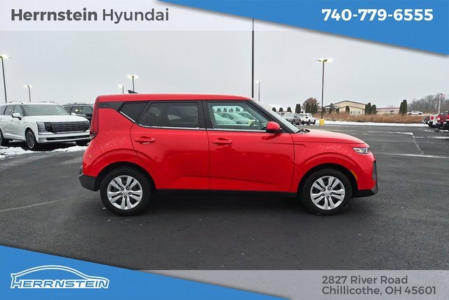 Used 2022 Kia Soul LX image 28