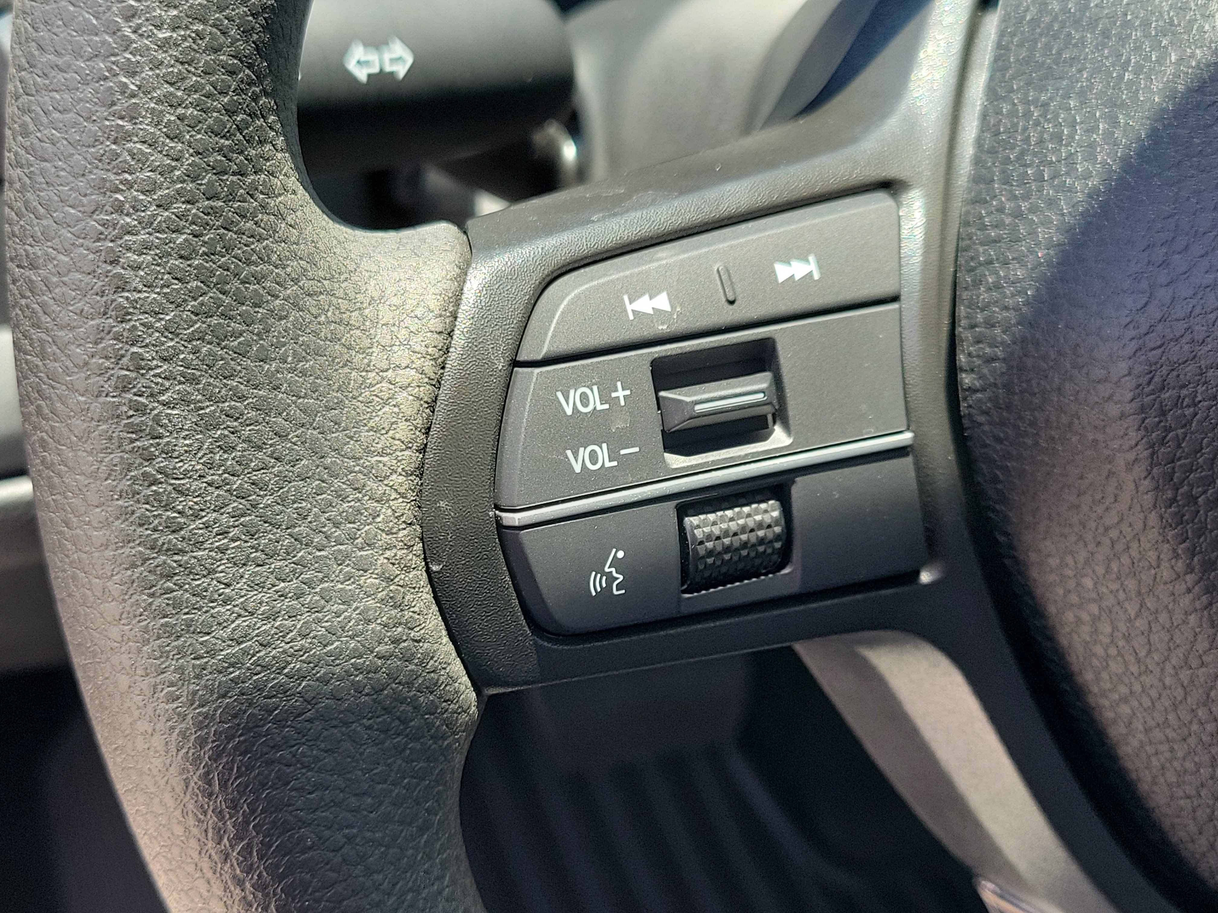 Used 2025 Honda Accord LX image 24
