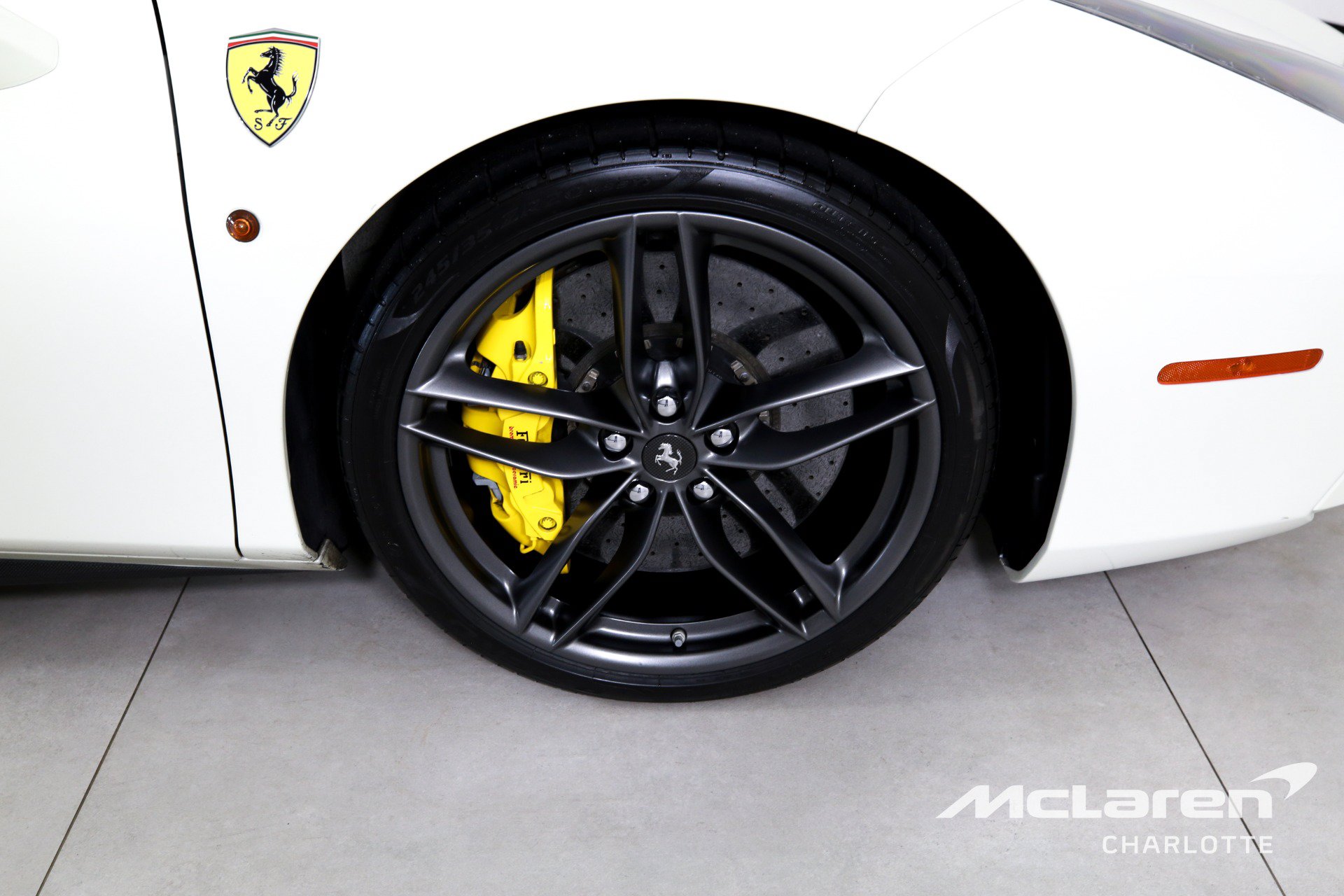 Used 2018 Ferrari 488 Spider RWD image 28