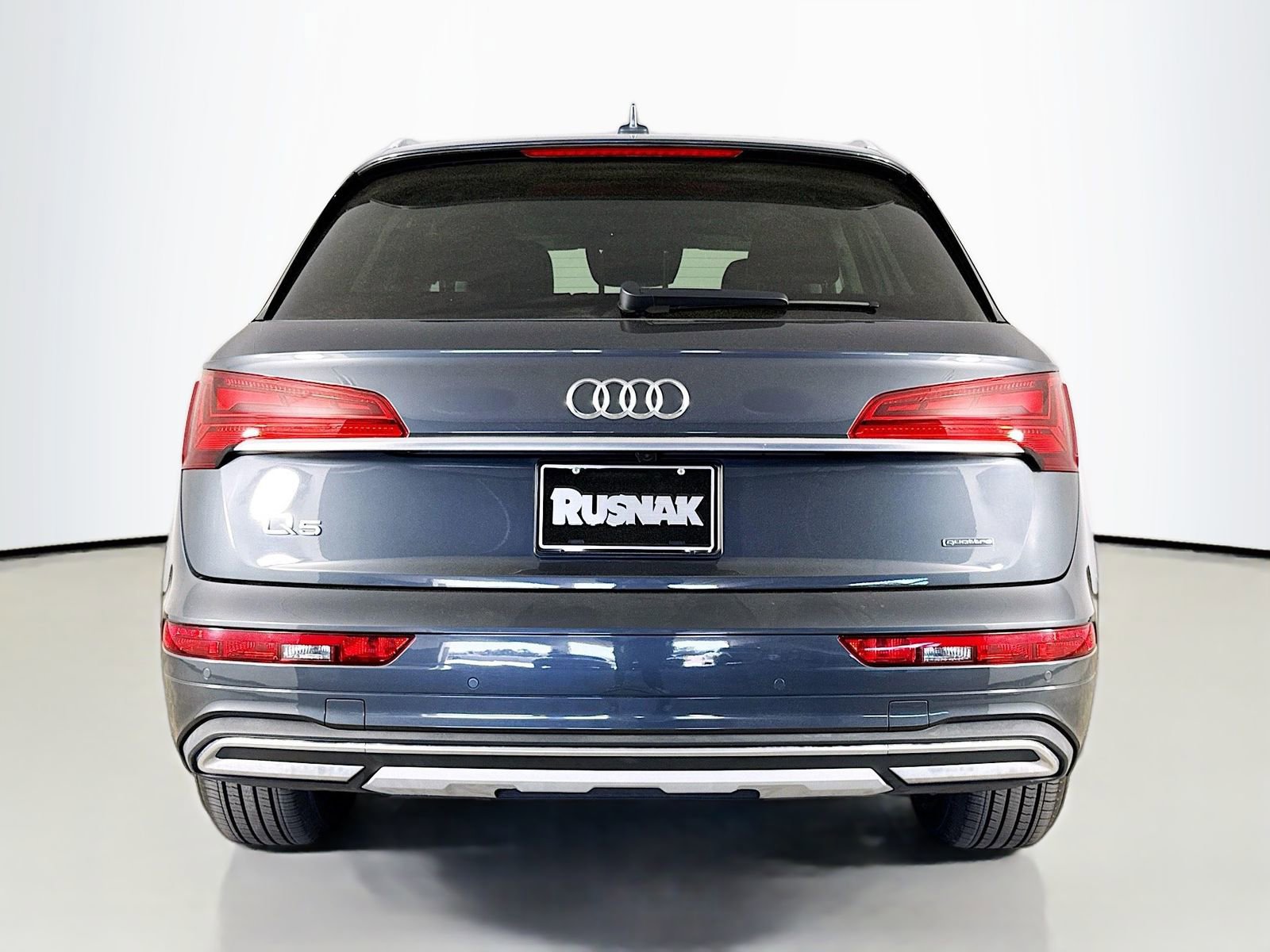 Used 2023 Audi Q5 2.0T Premium w/ Convenience Package image 6