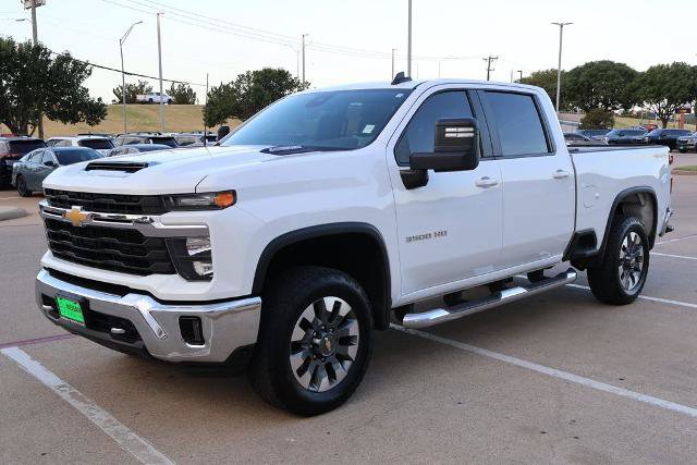 Used 2025 Chevrolet Silverado 3500 LT AWD/4WD image 5