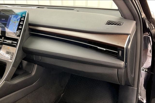 Used 2022 Toyota Avalon Limited w/ Advanced Safety Package FWD image 18