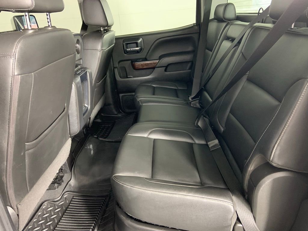 Used 2019 GMC Sierra 2500 SLT w/ Duramax Plus Package AWD/4WD image 19
