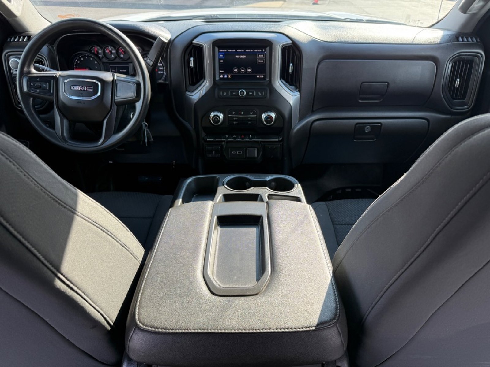 Used 2021 GMC Sierra 1500 4x4 Crew Cab w/ Sierra Value Package image 19