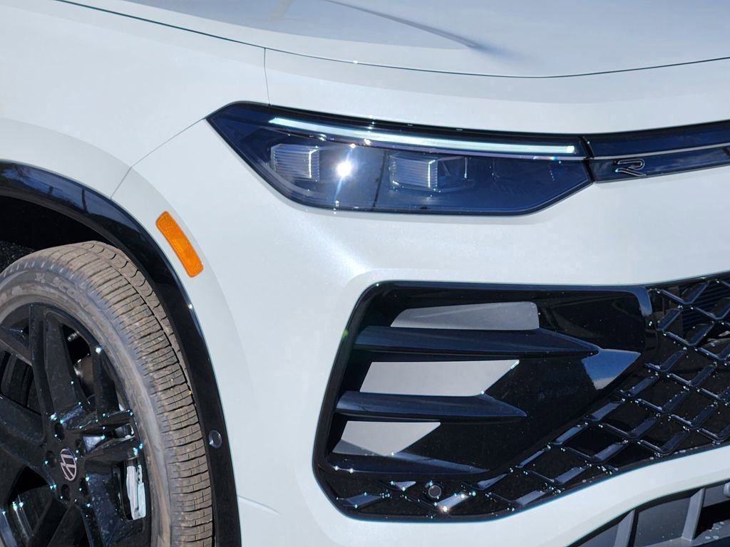 New 2026 Volkswagen Tiguan SE R-Line image 28