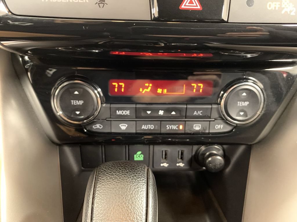 Used 2020 Mitsubishi Eclipse Cross SEL AWD/4WD image 16