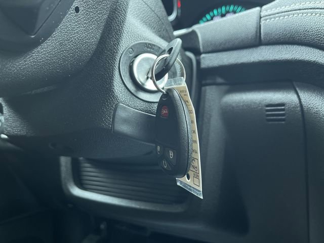 Used 2015 Chevrolet Traverse LT w/ Style and Technology Package image 16