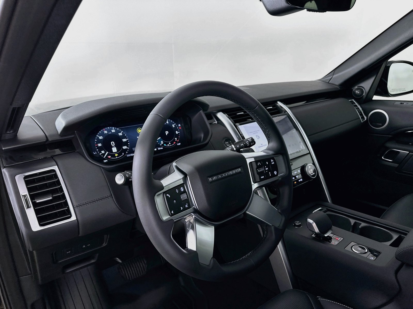 New 2026 Land Rover Discovery S AWD/4WD image 31