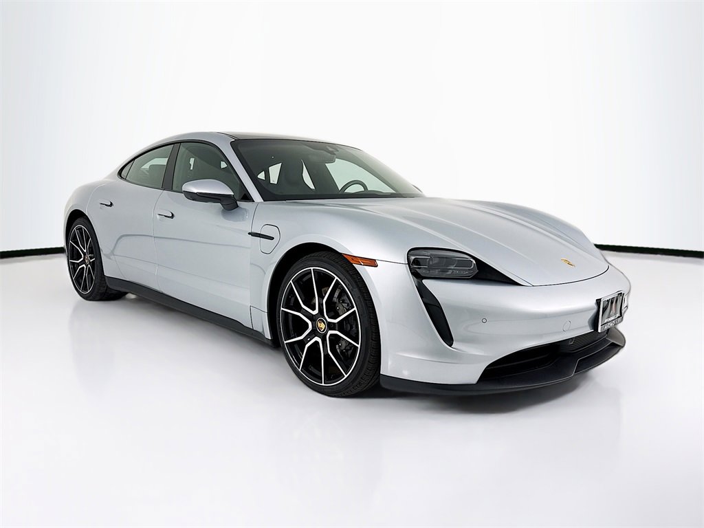 Used 2024 Porsche Taycan image 7