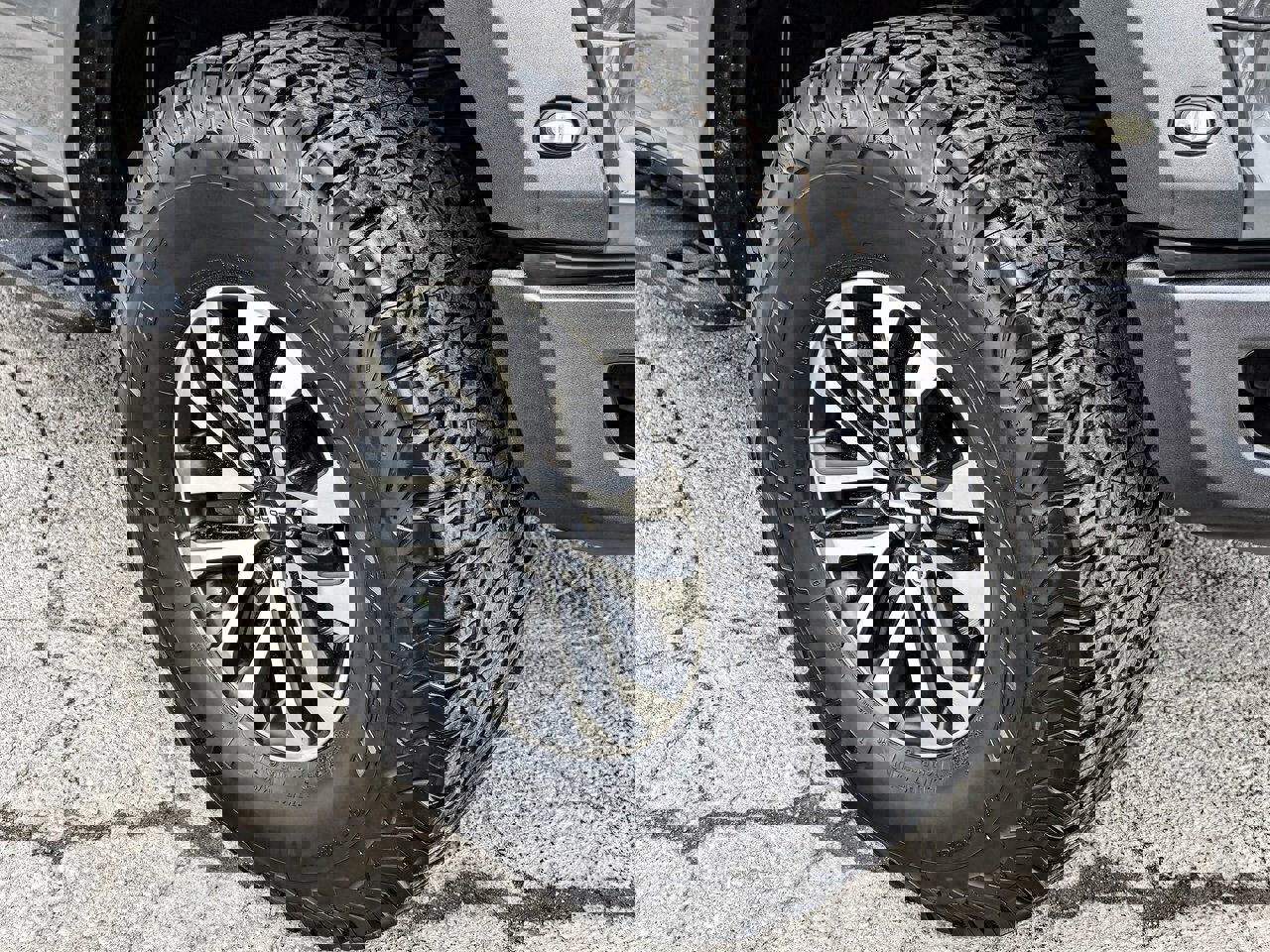 Used 2020 Ford F150 Raptor image 14