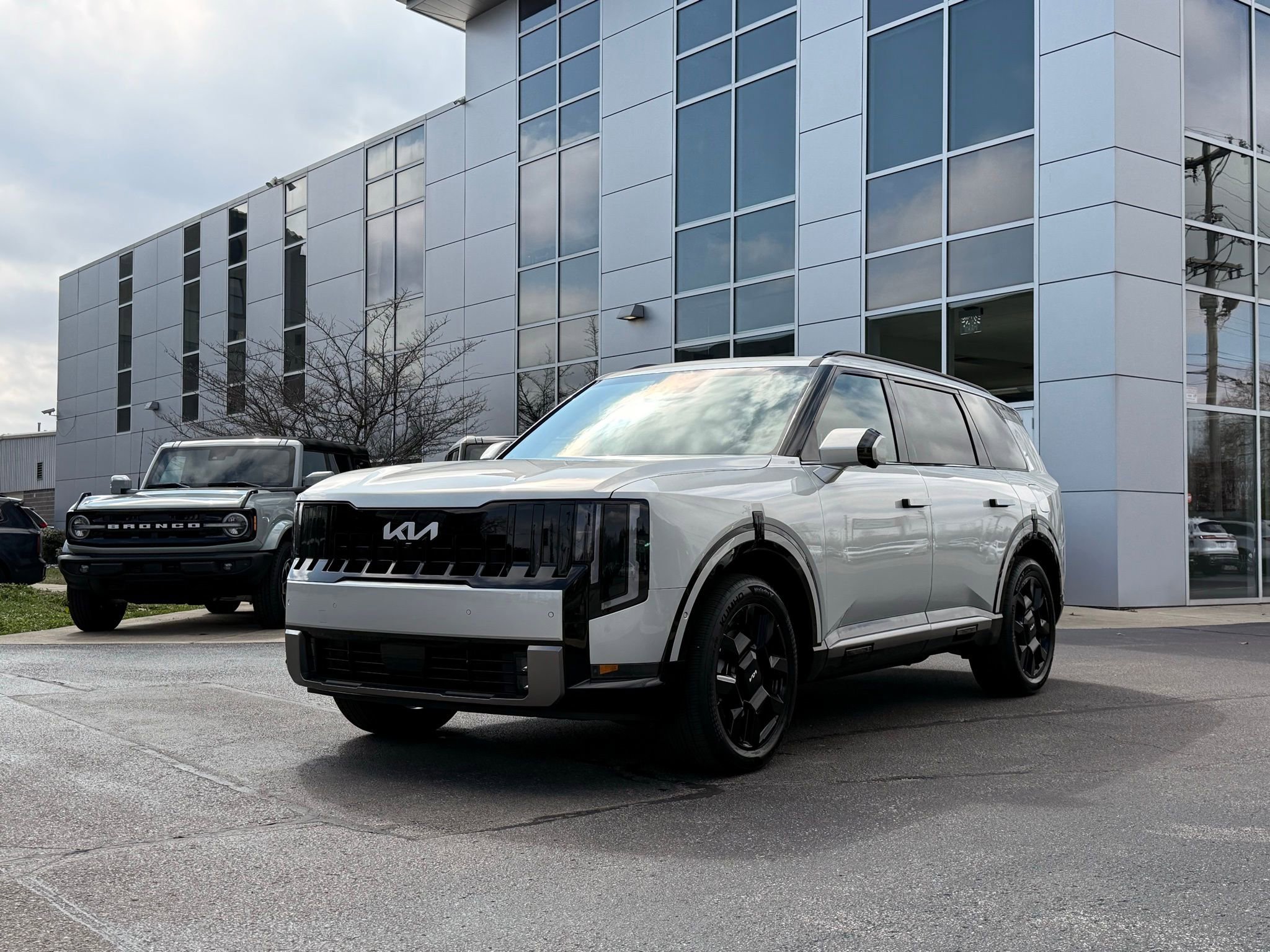 Used 2027 Kia Telluride SX image 2
