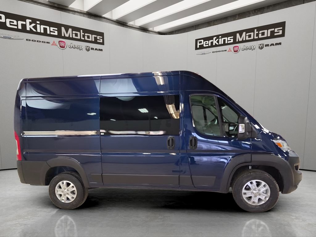 New 2025 RAM ProMaster 1500 w/ Quick Order Package 22G SLT image 6