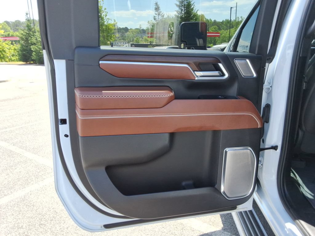 Certified 2025 GMC Sierra 2500 Denali Ultimate AWD/4WD image 19
