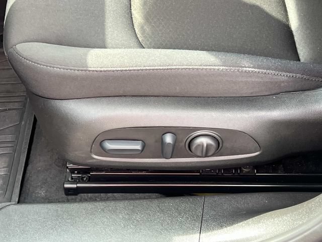 Used 2024 Chevrolet Malibu RS FWD image 17