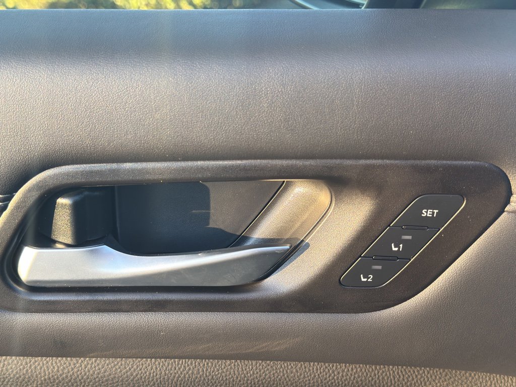 New 2026 Nissan Pathfinder Platinum image 19