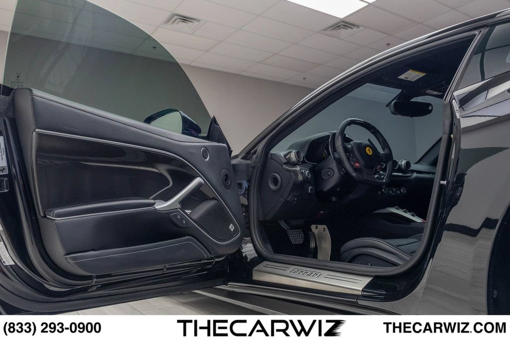 Used 2014 Ferrari F12 Berlinetta RWD image 39