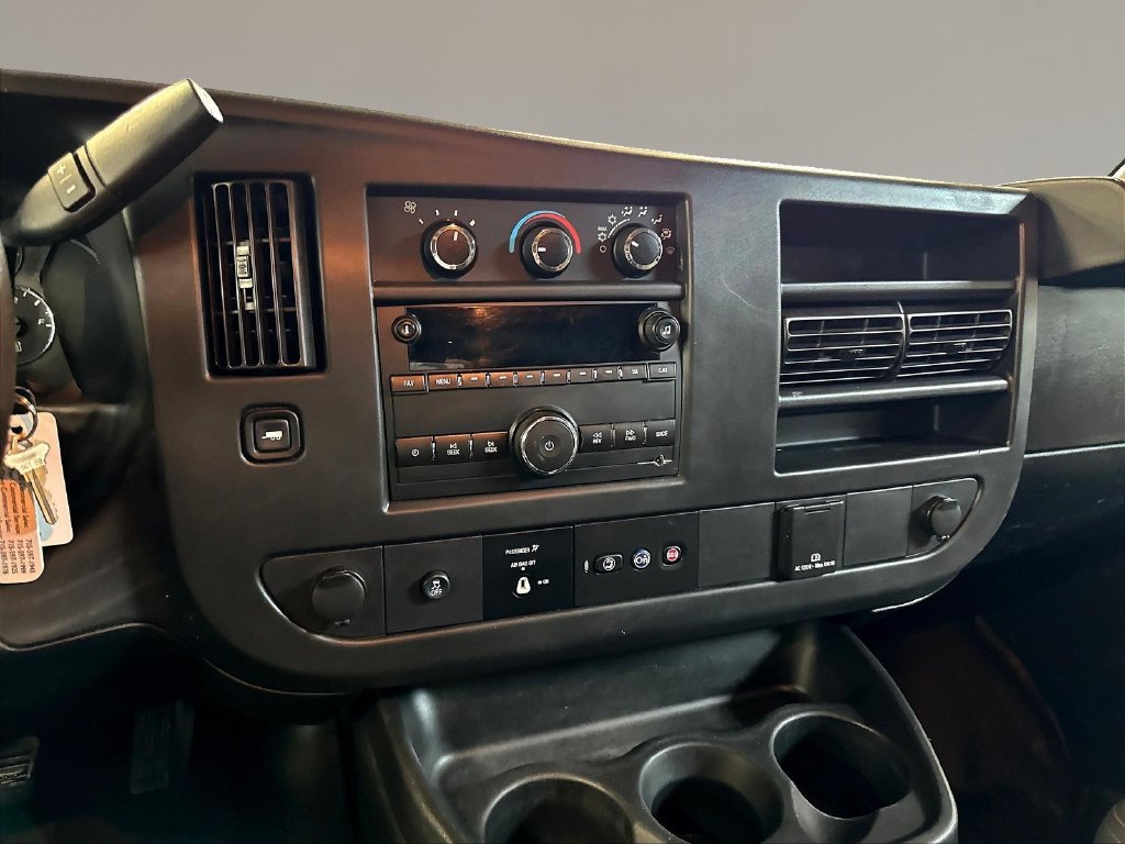 Used 2019 Chevrolet Express 3500 Extended RWD image 12