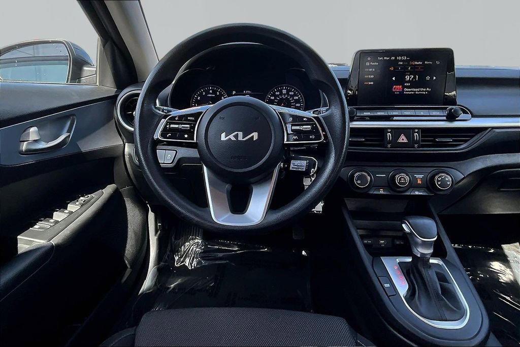 Used 2023 Kia Forte LXS FWD image 8