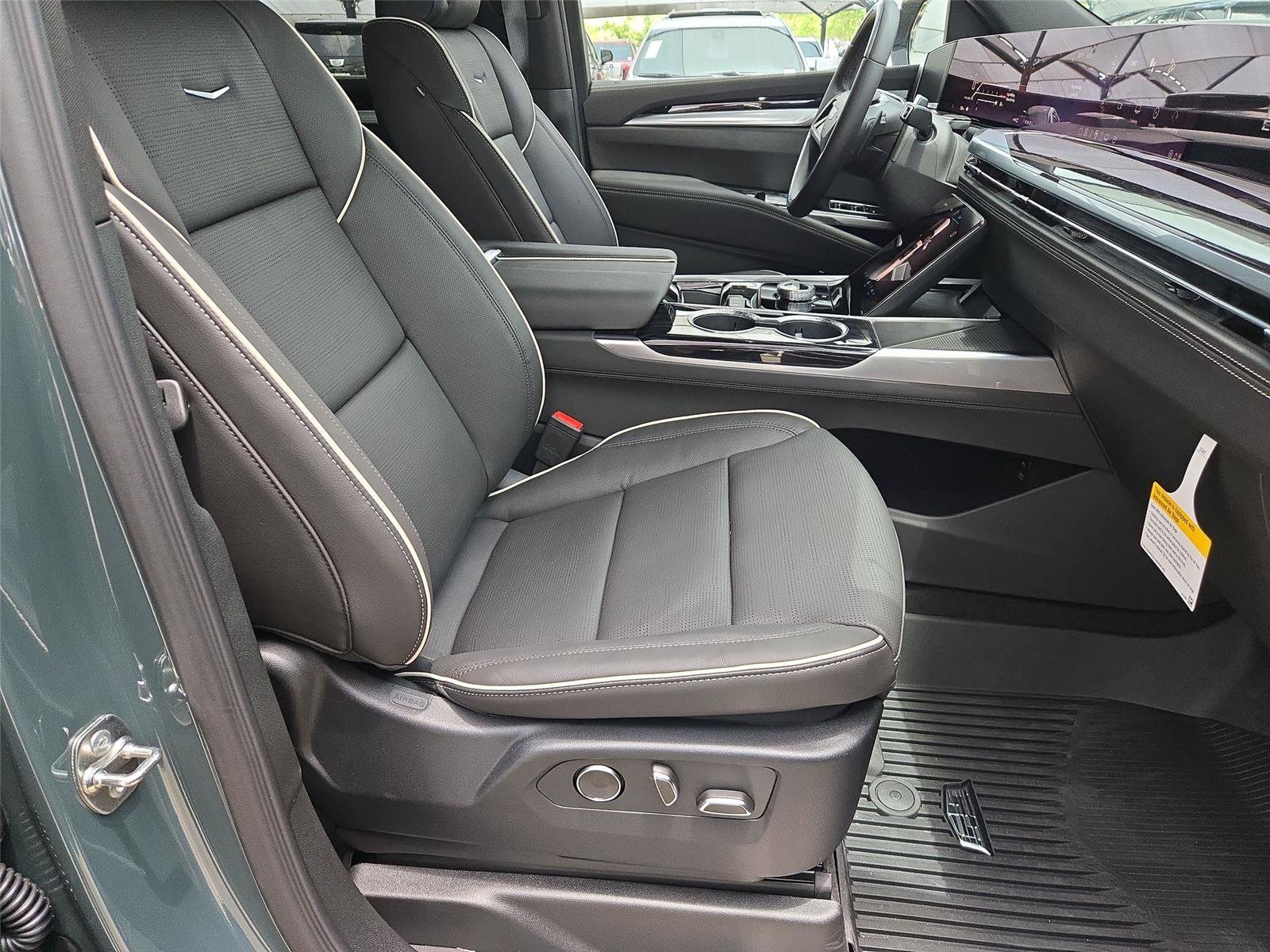 New 2026 Cadillac Escalade Sport w/ Touring Package AWD/4WD image 29