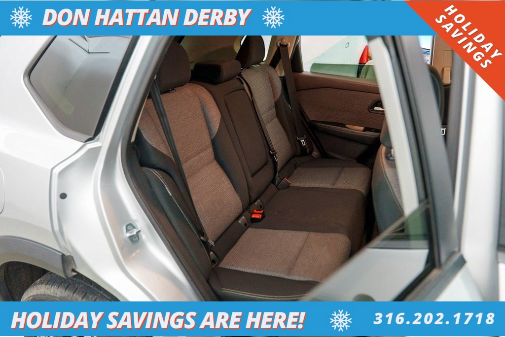 Used 2022 Nissan Rogue SV image 23