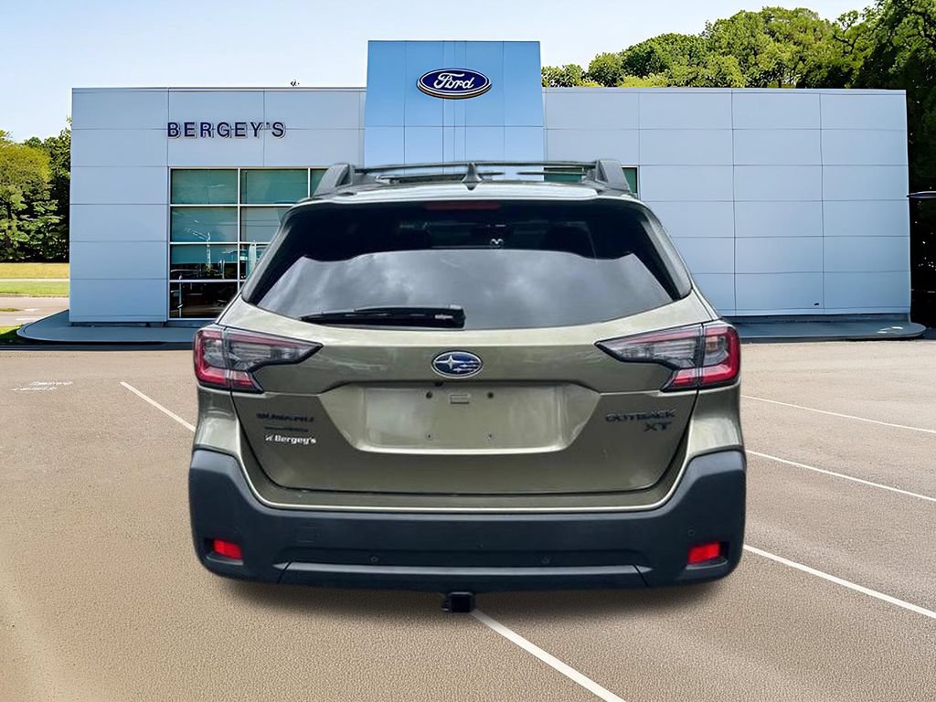 Used 2023 Subaru Outback Onyx Edition XT AWD/4WD image 9