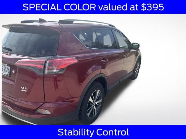 Used 2018 Toyota RAV4 XLE AWD/4WD image 4