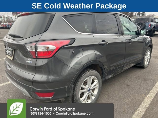 Used 2017 Ford Escape SE w/ SE Cold Weather Package image 3