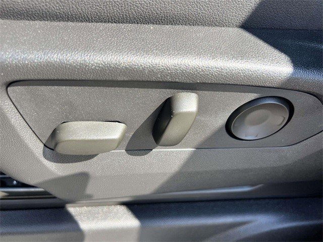 Certified 2024 Chevrolet Suburban High Country w/ Advanced Technology Package image 30