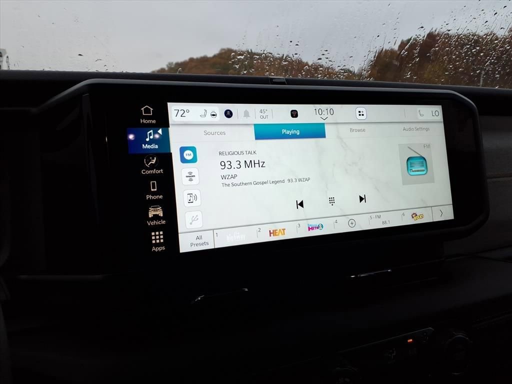 Used 2024 Jeep Wrangler Sahara image 15