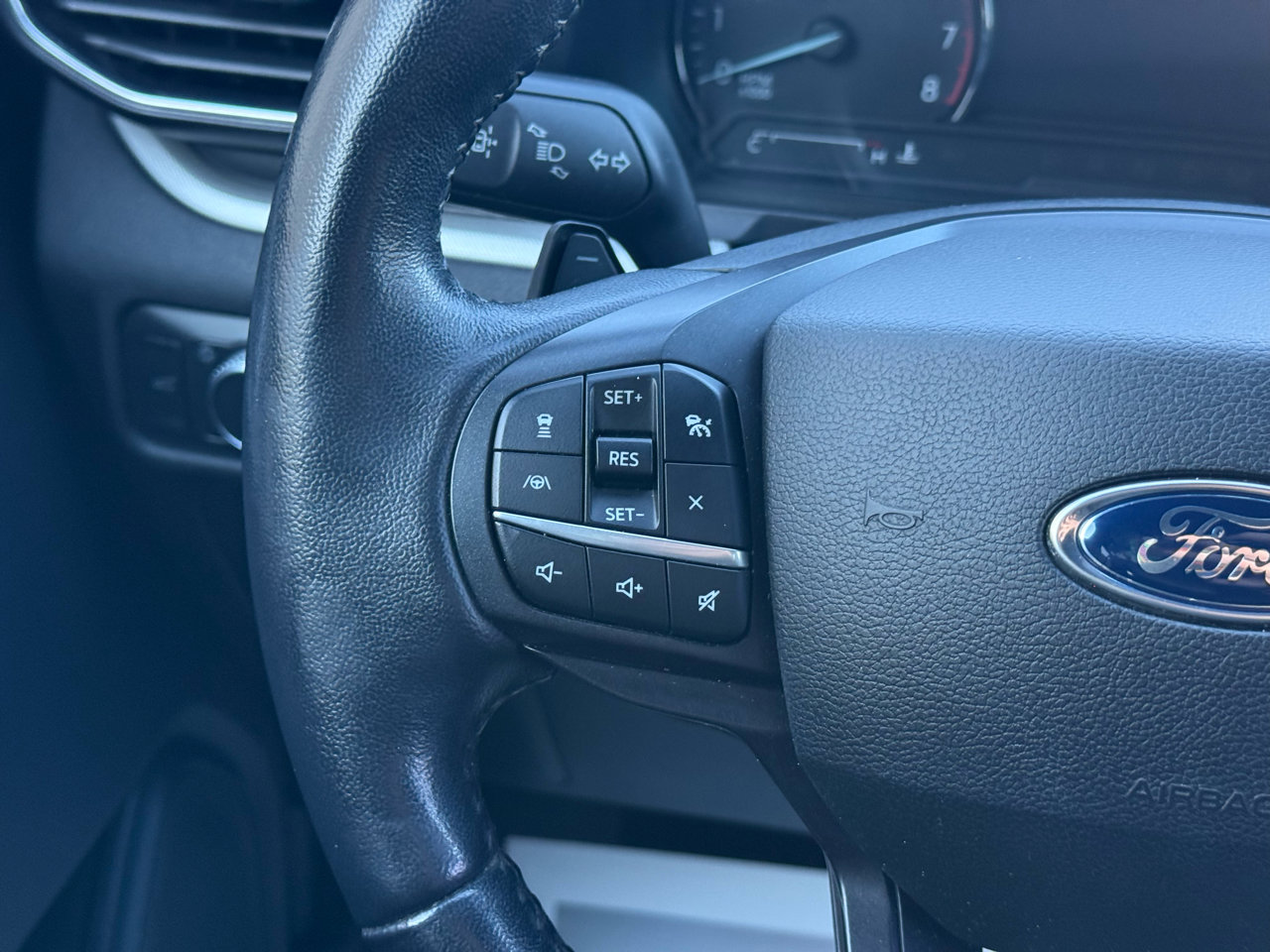 Used 2020 Ford Explorer XLT w/ Equipment Group 202A image 15