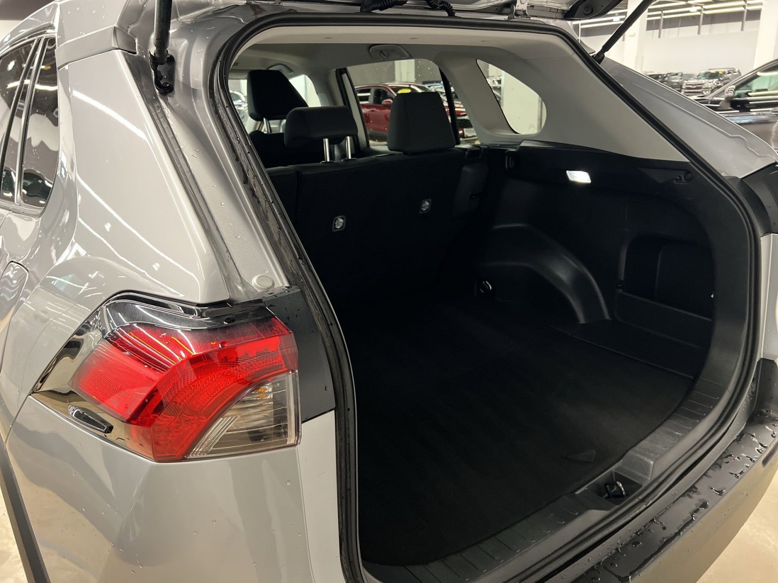 Used 2024 Toyota RAV4 LE image 22