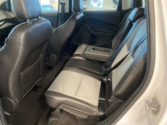 Used 2018 Ford Escape SE w/ SE Sport Appearance Package FWD image 29
