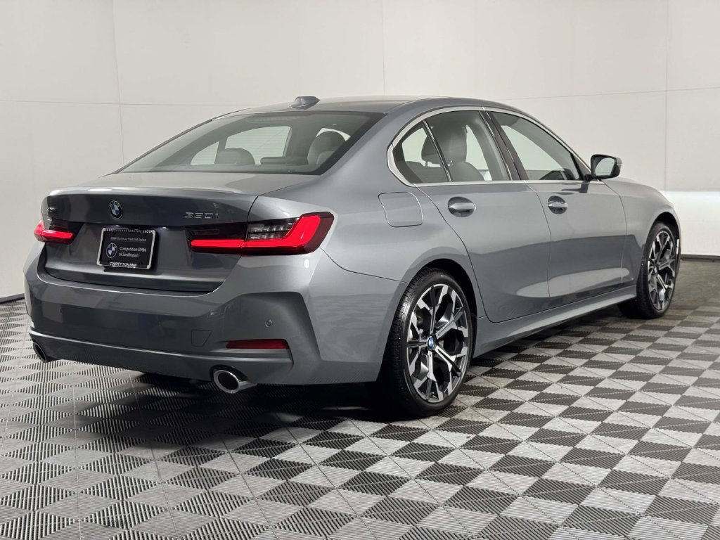 Used 2026 BMW 330i xDrive Sedan AWD/4WD image 10