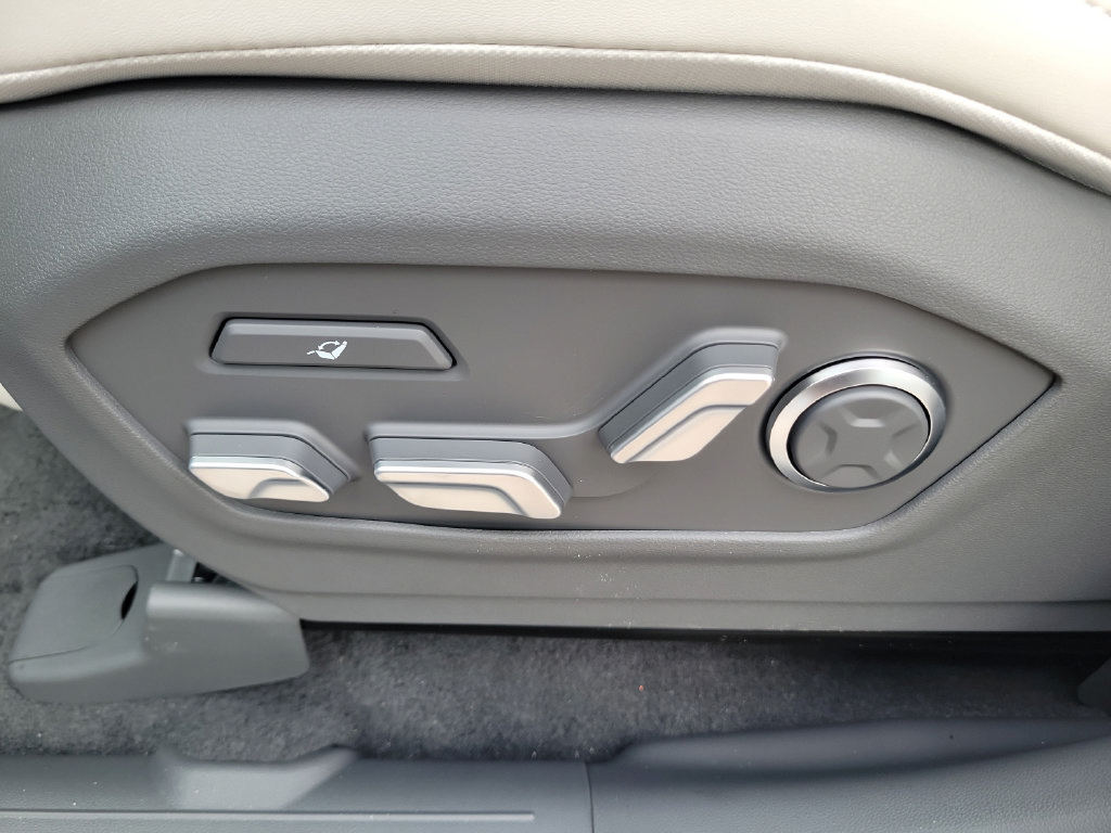 New 2027 Hyundai Santa Fe Calligraphy FWD image 18