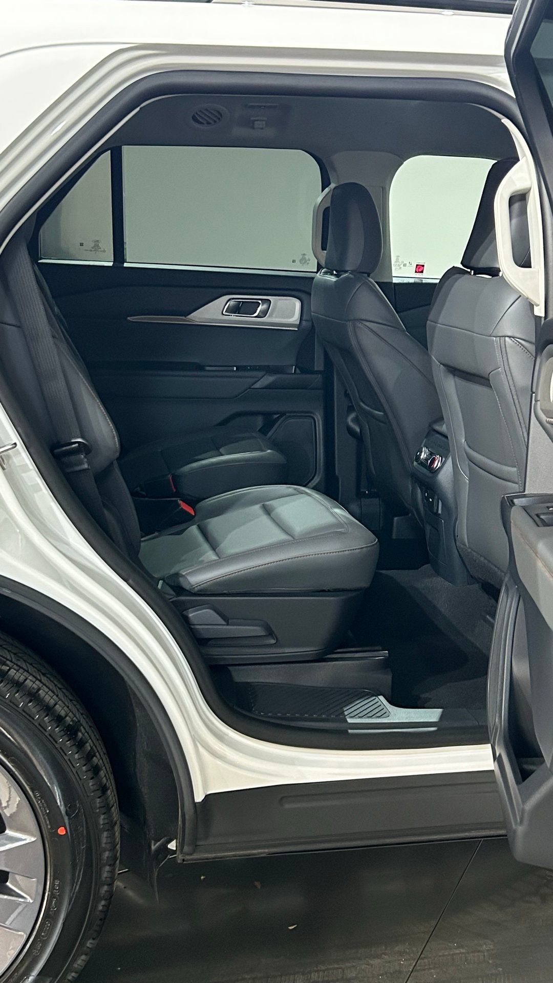 New 2026 Ford Explorer Active w/ Active Comfort Package AWD/4WD image 65