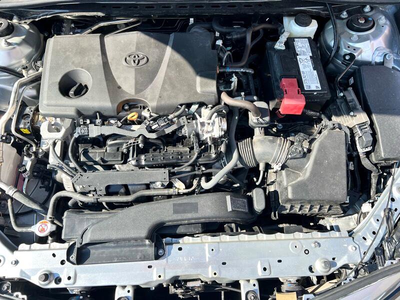 Used 2024 Toyota Camry SE image 17