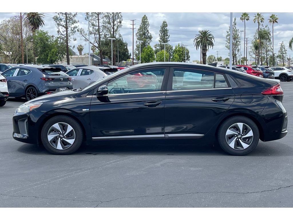 Used 2017 Hyundai Ioniq SEL w/ Tech Package 02 FWD image 2