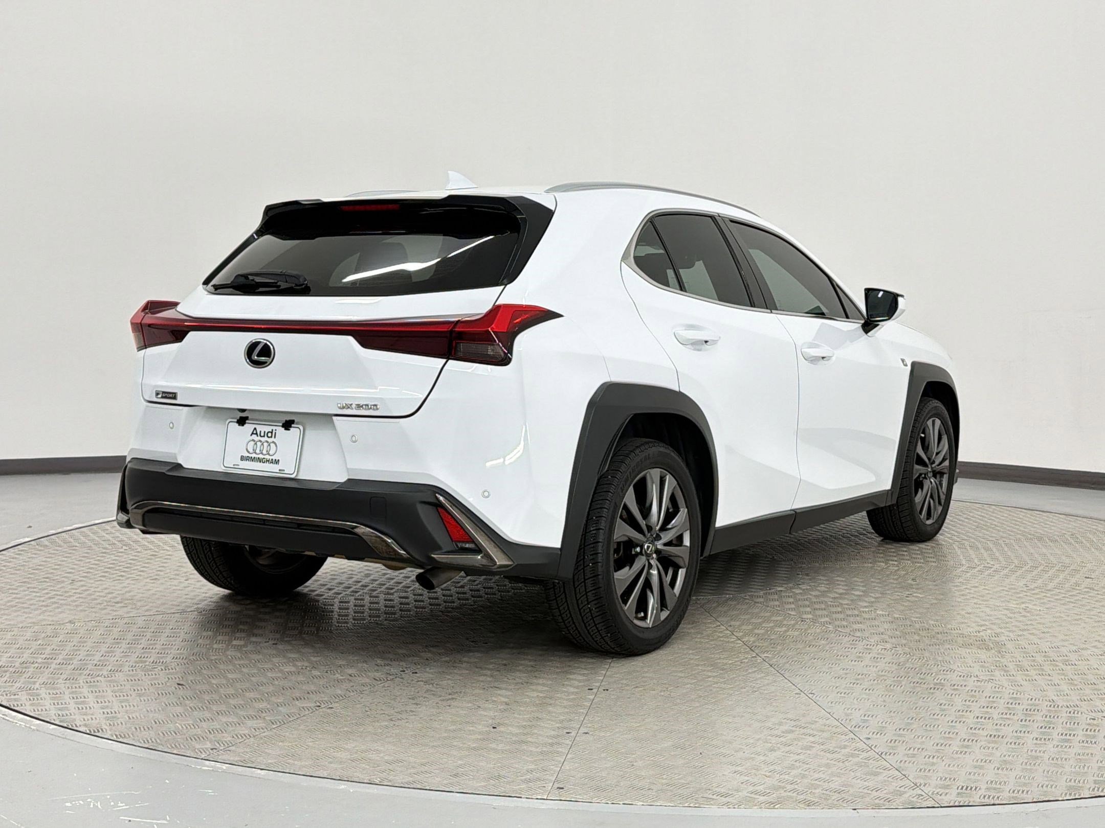 Used 2019 Lexus UX 200 F Sport w/ F Sport Premium Package image 9