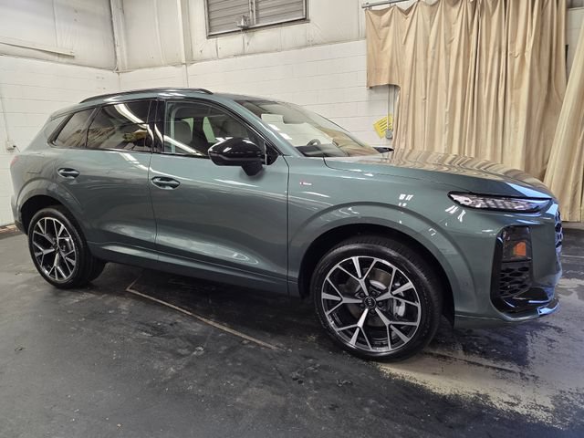 New 2026 Audi Q3 quattro 2.0T AWD/4WD image 5