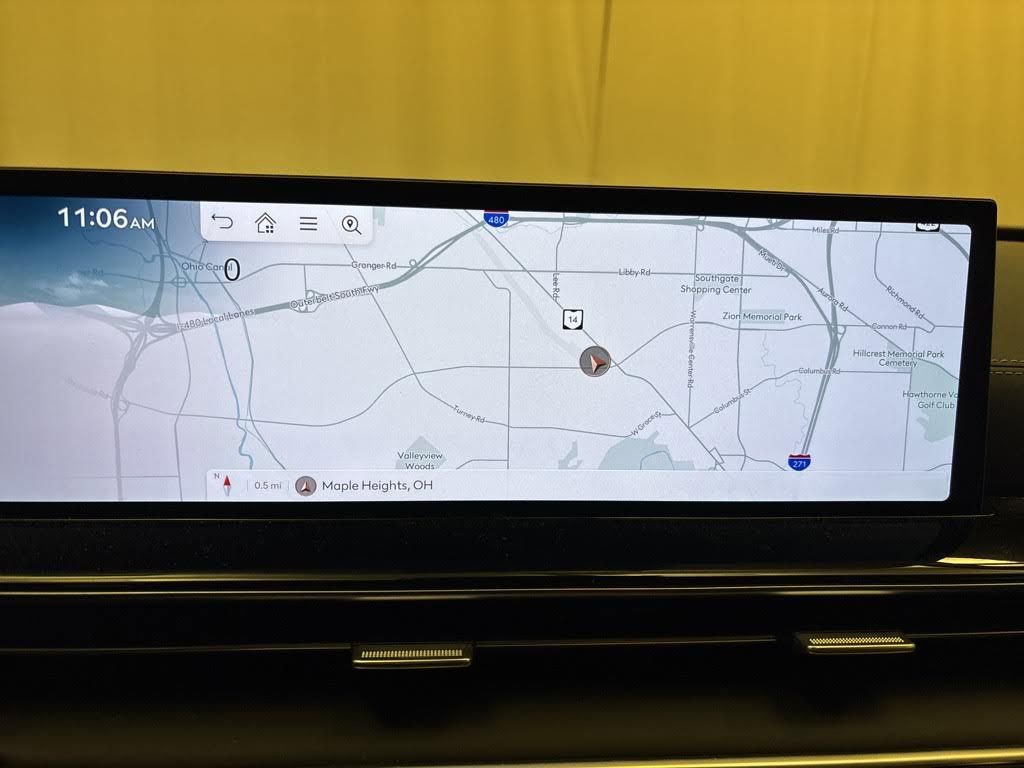 New 2026 Genesis GV80 2.5T Select image 15