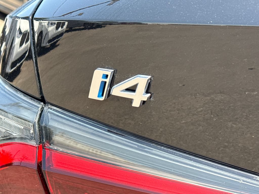 Used 2023 BMW i4 eDrive35 RWD image 10