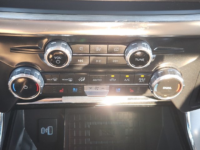 Used 2022 Ford F150 Lariat AWD/4WD image 20