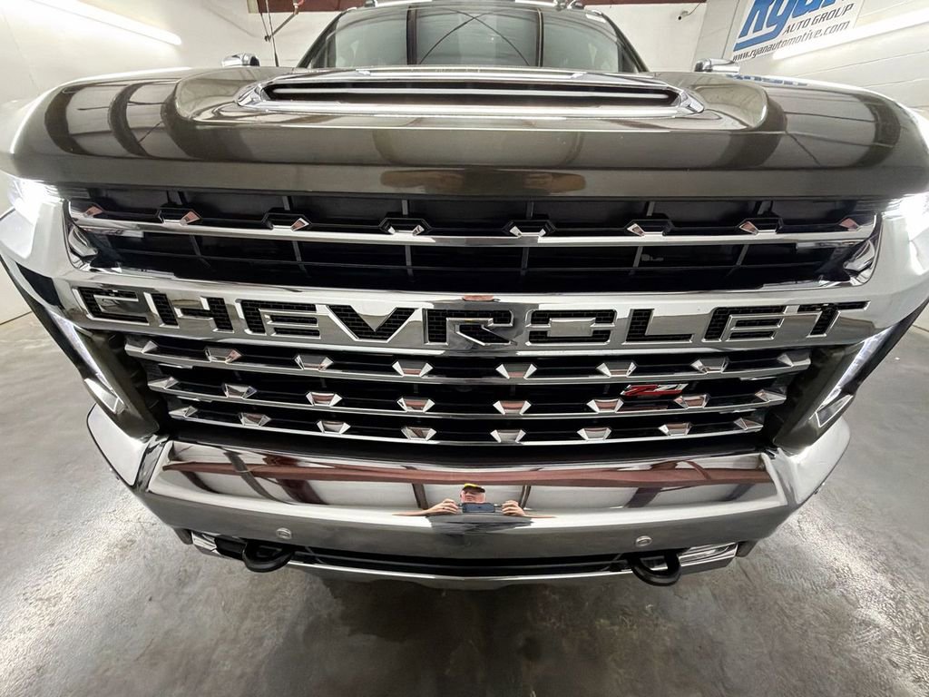 Used 2022 Chevrolet Silverado 2500 LTZ AWD/4WD image 29