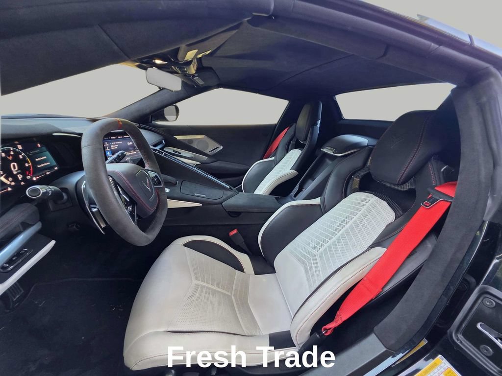 Used 2023 Chevrolet Corvette Stingray Premium Conv w/ Z51 Performance Package RWD image 8