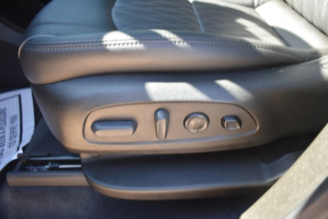 Used 2023 Buick Enclave Avenir w/ Avenir Technology Package image 13