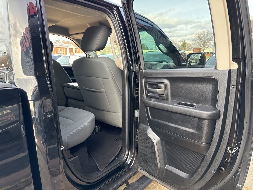 Used 2014 RAM 1500 Express w/ Black Ram 1500 Express Group image 38
